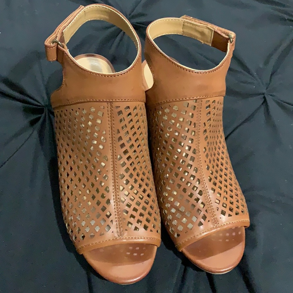 brown wedge worn once